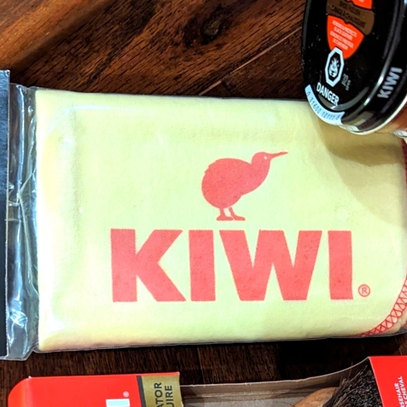 KIWI shoe care bundle-3 shoe polish, 1 cream polish, applicator& soft cl… - Picture 9 of 14